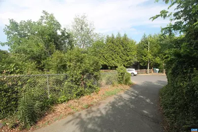 507 13th St, Charlottesville, VA 22902 - Photo 16