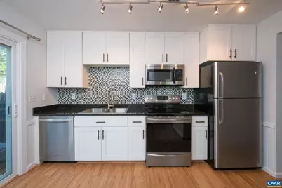 2415 Whitney Ct, Charlottesville, VA 22911 - Photo 6
