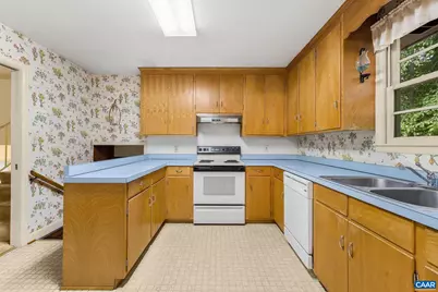2514 Hillwood Pl, Charlottesville, VA 22901 - Photo 8