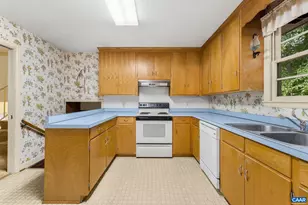 2514 Hillwood Pl, Charlottesville, VA 22901 - Photo 8