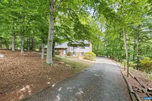 2514 Hillwood Pl, Charlottesville, VA 22901 - Photo 2