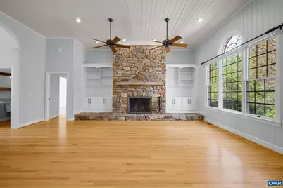 935 Garth Rd, Charlottesville, VA 22901 - Photo 10