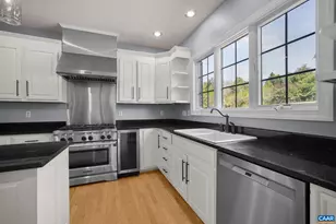 935 Garth Rd, Charlottesville, VA 22901 - Photo 18