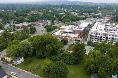 414 NW 10 1/2 St, Charlottesville, VA 22903 - Photo 4