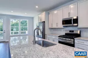 2217 Brindle Ln, Charlottesville, VA 22911 - Photo 2