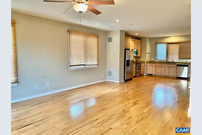 1013 Linden Ave #T, Charlottesville, VA 22902 - Photo 2