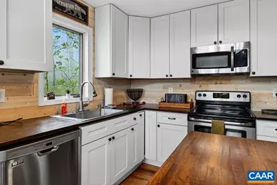 138 Oak Ln, Wintergreen Resort, VA 22967 - Photo 18