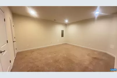 2402 Winthrop Dr, Charlottesville, VA 22911 - Photo 8
