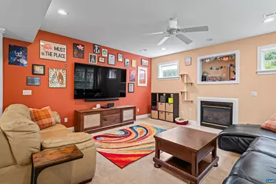 560 Rolling Valley Ct, Charlottesville, VA 22902 - Photo 2