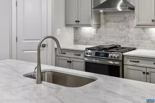 1380 Marcella St, Charlottesville, VA 22911 - Photo 10