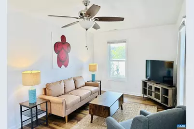 326 NW 10th St #2, Charlottesville, VA 22903 - Photo 6