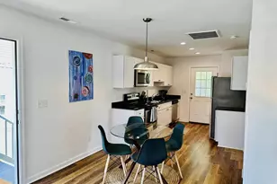 326 NW 10th St, Charlottesville, VA 22903 - Photo 10