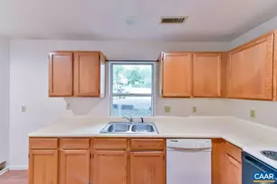 104 Morris Paul Ct, Charlottesville, VA 22902 - Photo 4