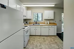 239 Harvest Dr, Charlottesville, VA 22903 - Photo 14