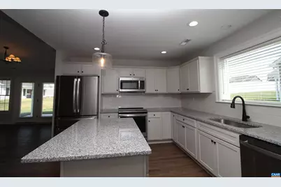 179 Langley Dr, Waynesboro, VA 22980 - Photo 10