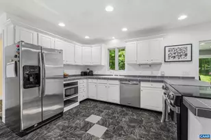 125 Vincennes Rd, Charlottesville, VA 22911 - Photo 14