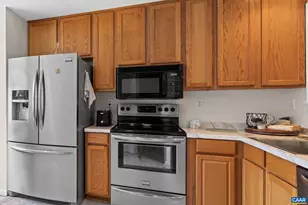 996 Riverrun Dr, Charlottesville, VA 22901 - Photo 6