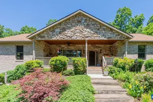 34 Look Up Ln, Waynesboro, VA 22980 - Photo 2