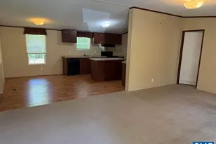184 Ivy Ave, Howardsville, VA 24562 - Photo 6