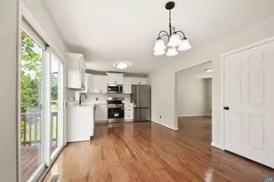 31 Hillandale Dr, Staunton, VA 24401 - Photo 6