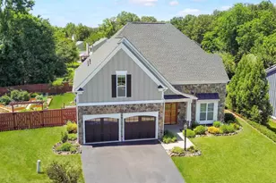 1410 Hillbrook Ct, Charlottesville, VA 22901 - Photo 4