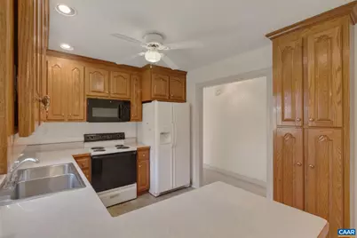 1064 Wintergreen Ln, Charlottesville, VA 22903 - Photo 12
