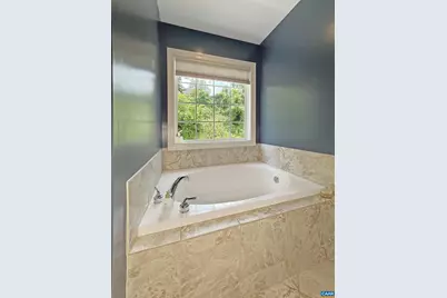 1102 Saint Charles Ct, Charlottesville, VA 22901 - Photo 12