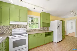 112 Bollingbrook Dr, Charlottesville, VA 22911 - Photo 16
