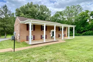 2612 Huntington Rd, Charlottesville, VA 22901 - Photo 2