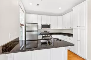 949 Glenwood Station Ln, Charlottesville, VA 22901 - Photo 18