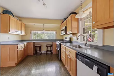 334 Pump Rd, New Canton, VA 23123 - Photo 12