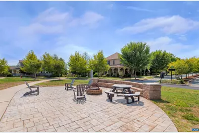 1725 Belvedere Pl, Charlottesville, VA 22901 - Photo 14