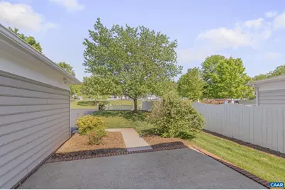 3353 Turnberry Cir, Charlottesville, VA 22911 - Photo 6