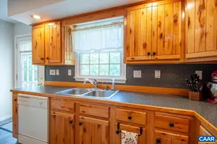 459 Lakeland Ln, Faber, VA 22938 - Photo 16