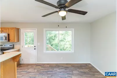102 Dorset Ct, Charlottesville, VA 22911 - Photo 12