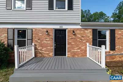 102 Dorset Ct, Charlottesville, VA 22911 - Photo 2
