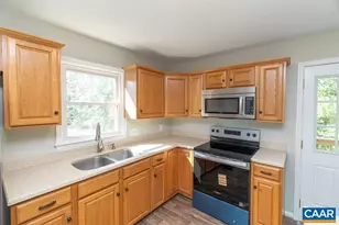 102 Dorset Ct, Charlottesville, VA 22911 - Photo 10