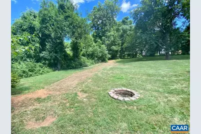 912 Saint Charles Ave, Charlottesville, VA 22901 - Photo 28