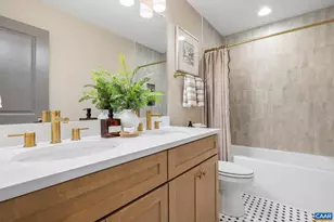 35B Bethune St, Scottsville, VA 24590 - Photo 38