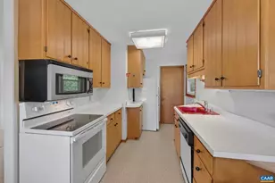 117 Buckingham Cir, Charlottesville, VA 22903 - Photo 8