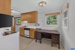 117 Buckingham Cir, Charlottesville, VA 22903 - Photo 10