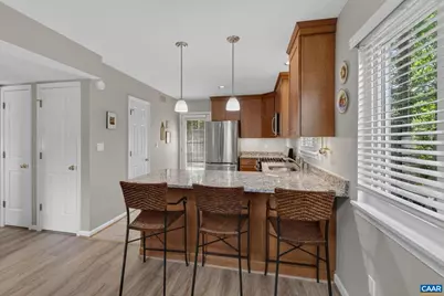 1303 Timberbranch Ct, Charlottesville, VA 22902 - Photo 8