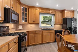 327 Brentwood Rd, Charlottesville, VA 22901 - Photo 14