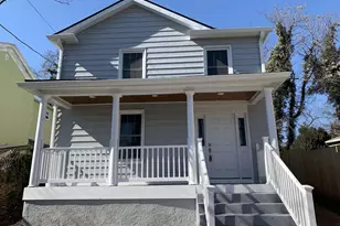 337 SW 6th St, Charlottesville, VA 22903 - Photo 1