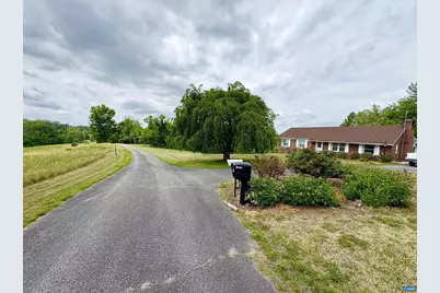 601 Lake View Ln, Lovingston, VA 22949 - Photo 8