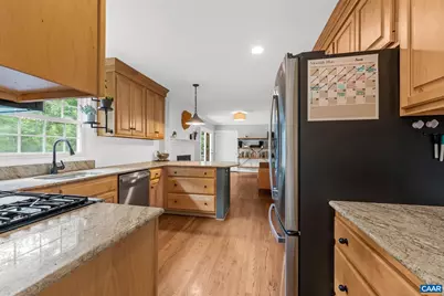 122 Bollingbrook Dr, Charlottesville, VA 22911 - Photo 16