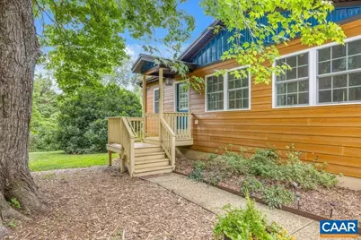 190 Hayman St, Scottsville, VA 24590 - Photo 2