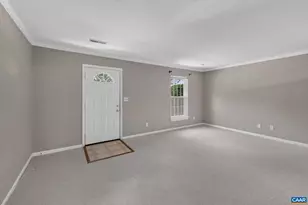 113 Scarborough Pl, Charlottesville, VA 22903 - Photo 6