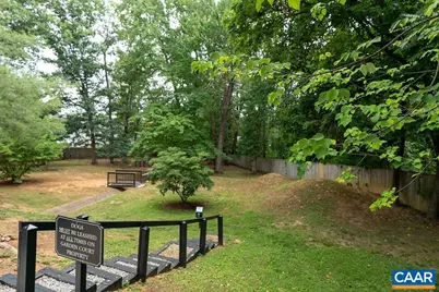 1554 Garden Ct, Charlottesville, VA 22901 - Photo 38
