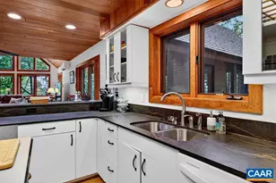 24 Pedlars Point, Wintergreen, VA 22967 - Photo 16